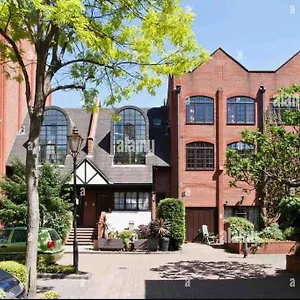 https://cosy-and-stylish-1bd-limehouse.brighton-hotels-england.com